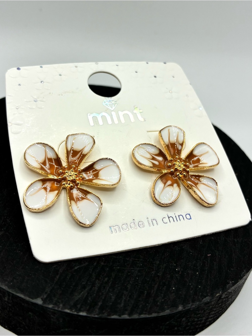 Mint Gold-Tone Brown and White Floral Stud Earrings